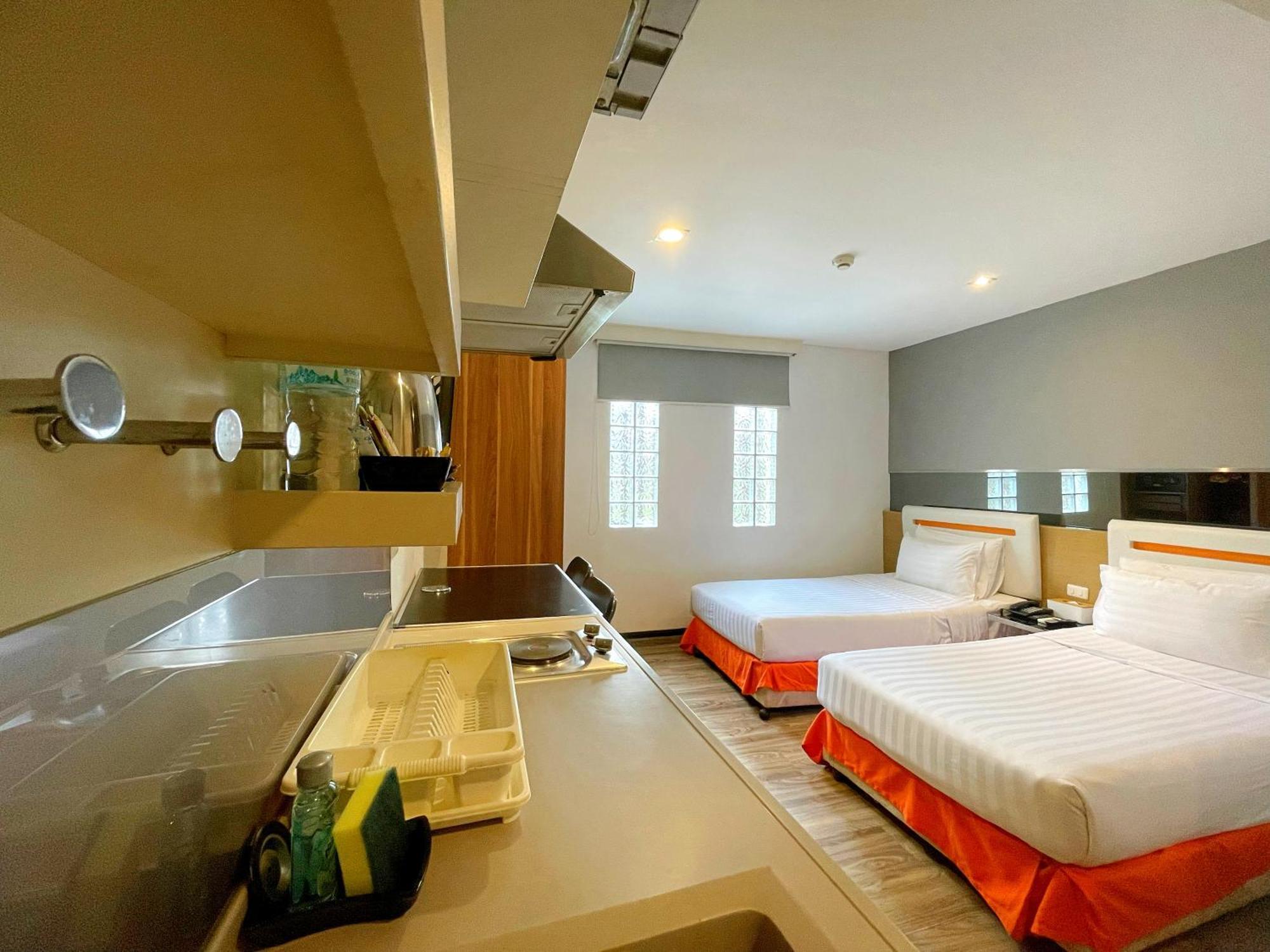 Arawana Express Phromphong Hotel Bangkok Luaran gambar