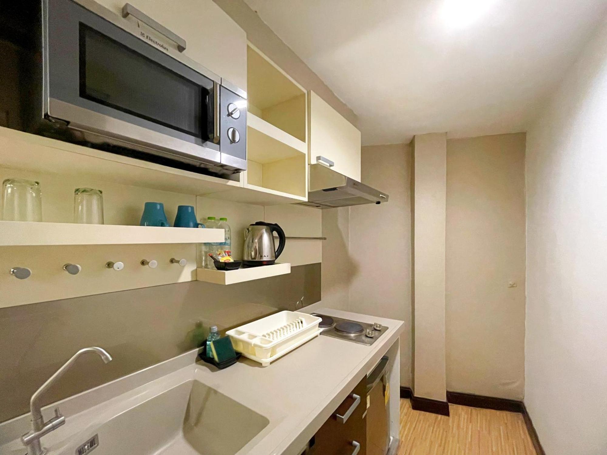 Arawana Express Phromphong Hotel Bangkok Luaran gambar