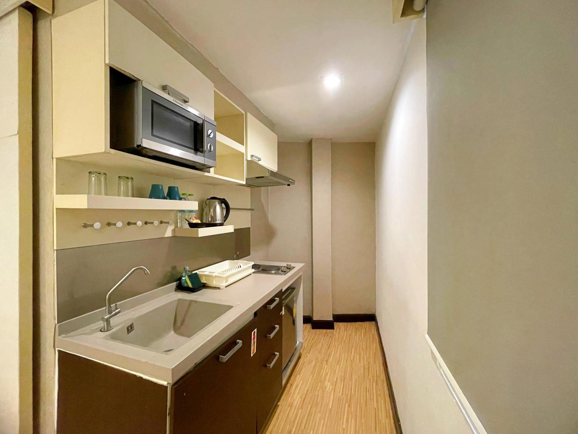 Arawana Express Phromphong Hotel Bangkok Luaran gambar