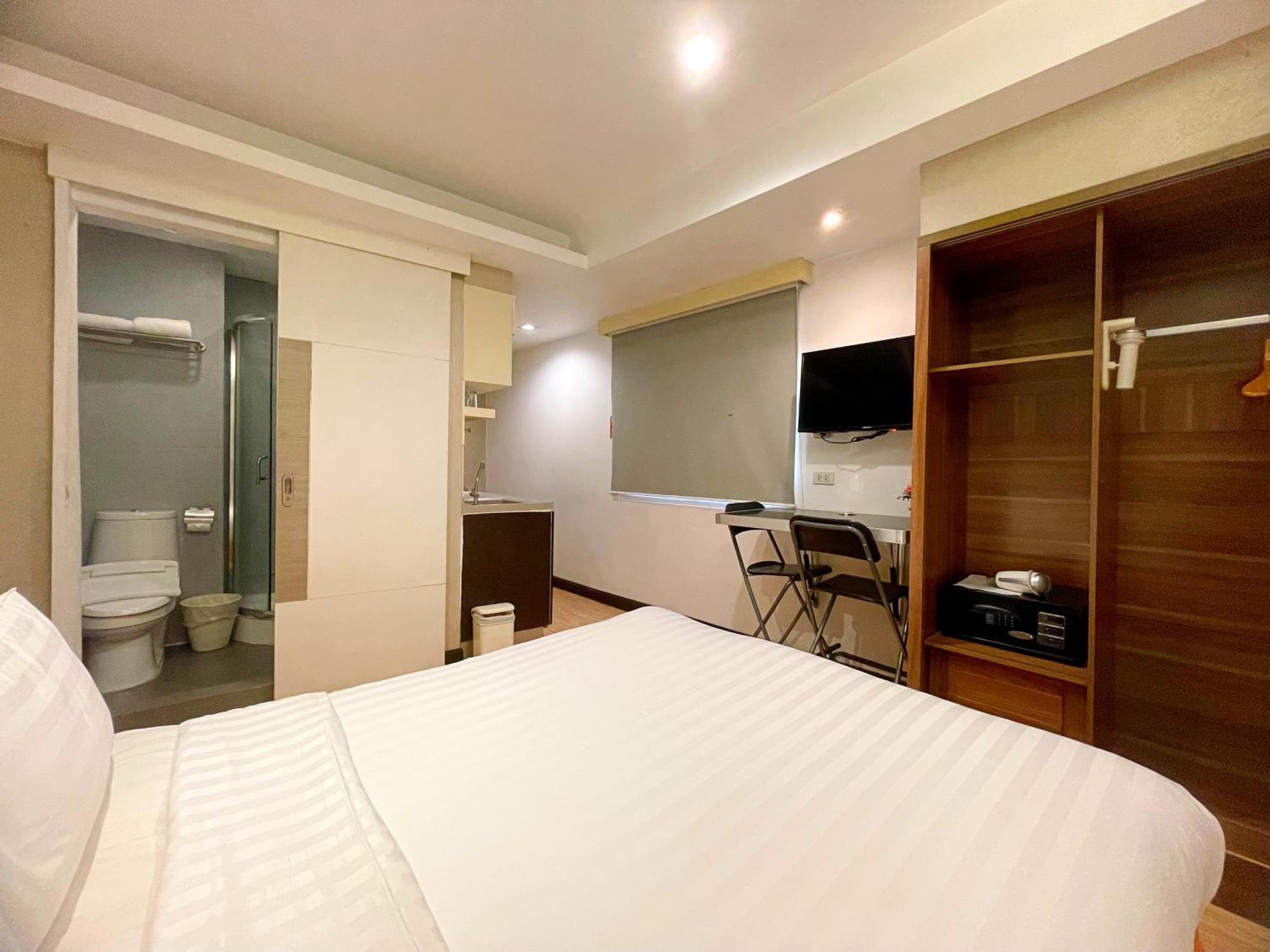 Arawana Express Phromphong Hotel Bangkok Luaran gambar