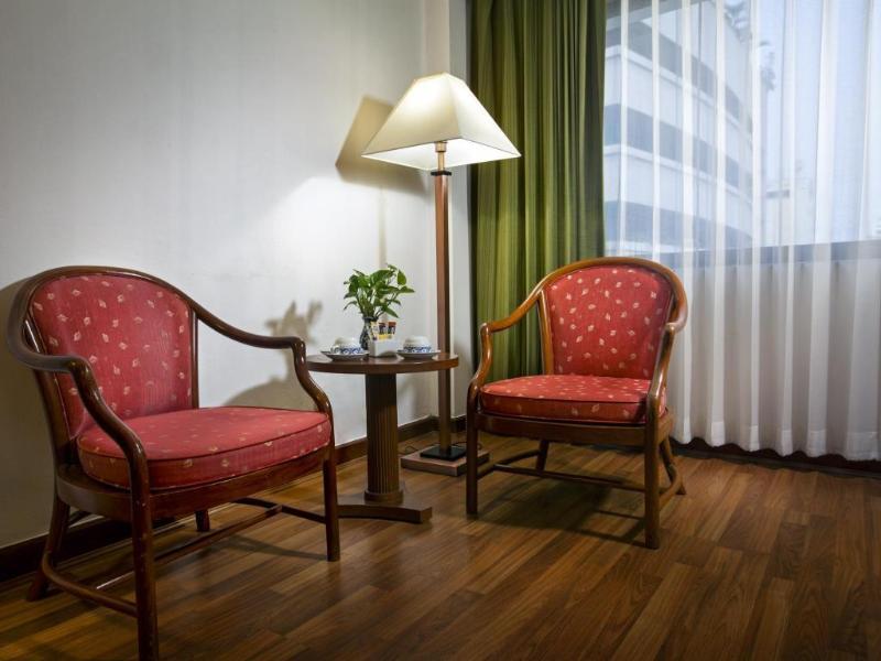 Arawana Express Phromphong Hotel Bangkok Luaran gambar
