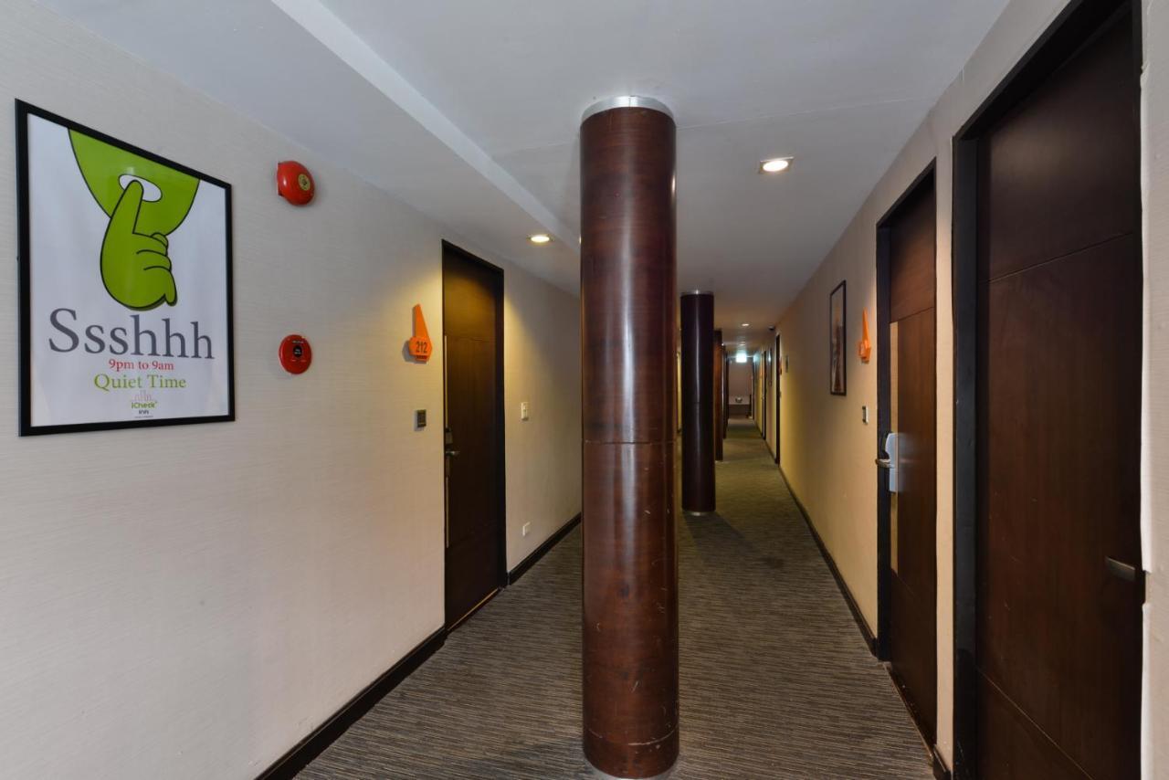 Arawana Express Phromphong Hotel Bangkok Luaran gambar